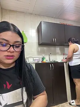 alissonfernandez  online show from 11, 9, 2025