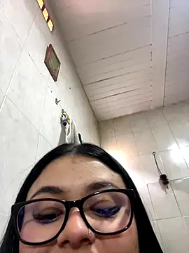 alissonfernandez  online show from 28, 9, 2025