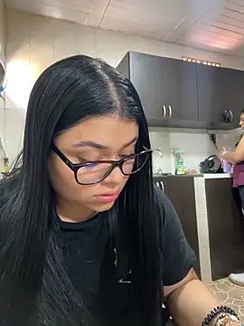 alissonfernandez  online show from 26, 9, 2025