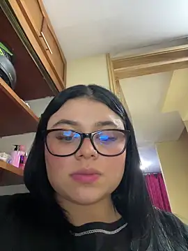 alissonfernandez  online show from 15, 11, 2025