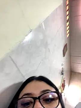 alissonfernandez  online show from 24, 9, 2025