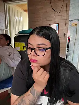 alissonfernandez  online show from 10, 10, 2025