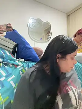 alissonfernandez  online show from 22, 3, 2025