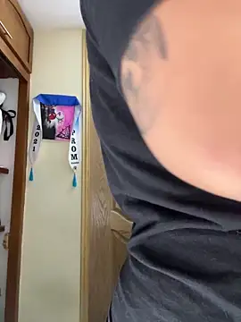 alissonfernandez  online show from 6, 3, 2026