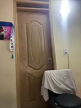 alissonfernandez  online show from 1, 4, 2026