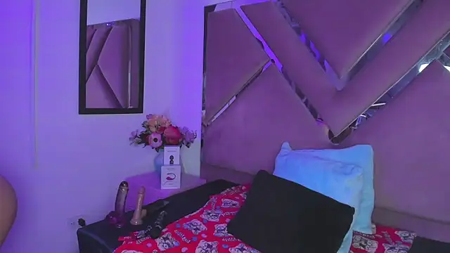 SophiaButt  online show from 7, 3, 2026