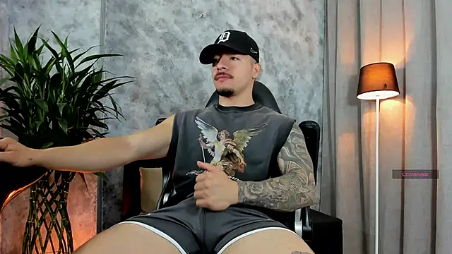 boyc022  online show from 15, 4, 2026