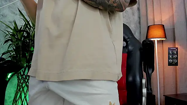 boyc022  online show from 21, 9, 2025