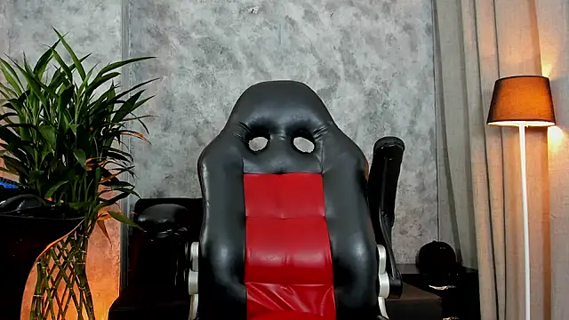 boyc022  online show from 7, 10, 2025