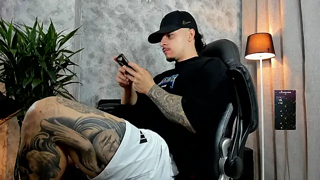 boyc022  online show from 1, 12, 2025