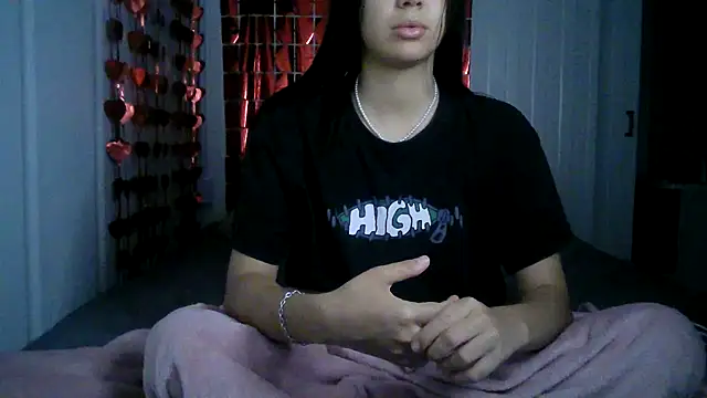 isabella048 online show from 10, 10, 2025