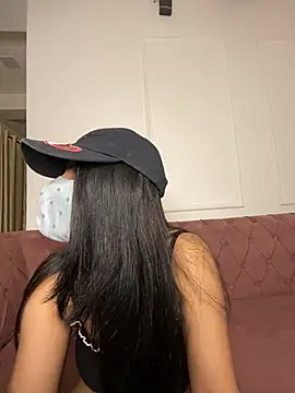 Emmy kapoor online show from 29, 1, 2025