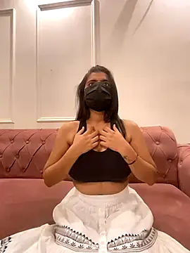 Emmy kapoor online show from 21, 12, 2025