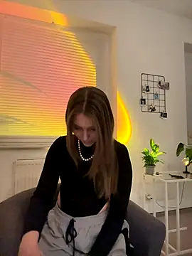 Evelina Raptor online show from 1, 12, 2024