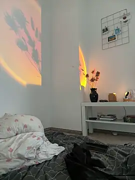 Evelina Raptor online show from 2, 12, 2024