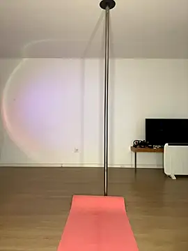  ExoticGirl online show from 18, 12, 2025