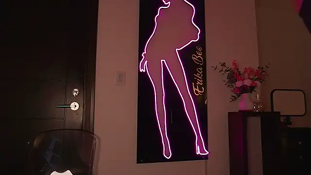 LunaMystyque online show from 4, 10, 2025