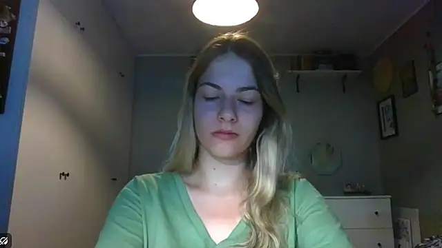 Snapshot of ROSIEx_sweet chatting on 12, 9, 2025 ROSIEx sweet online show from 12, 9, 2025