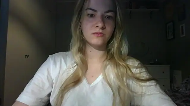 Snapshot of ROSIEx_sweet chatting on 7, 4, 2026 ROSIEx sweet online show from 7, 4, 2026