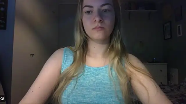 Snapshot of ROSIEx_sweet chatting on 8, 4, 2026 ROSIEx sweet online show from 8, 4, 2026