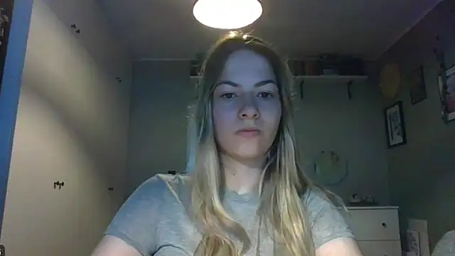 Snapshot of ROSIEx_sweet chatting on 16, 9, 2025 ROSIEx sweet online show from 16, 9, 2025