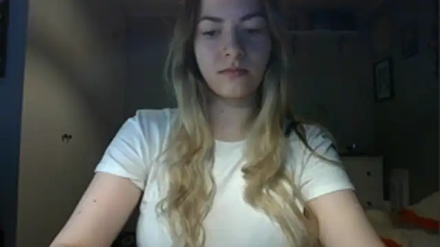 Snapshot of ROSIEx_sweet chatting on 17, 11, 2025 ROSIEx sweet online show from 17, 11, 2025