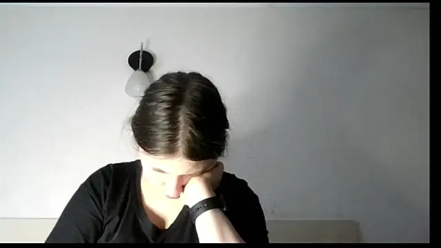 kila lo online show from 14, 2, 2025