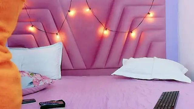 hornybarelylegalgirl online show from 11, 4, 2026