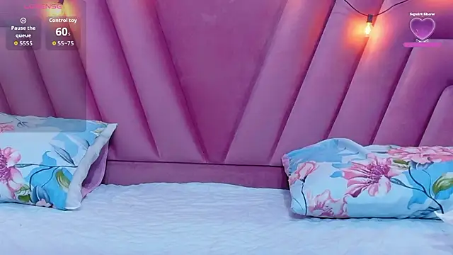 Snapshot of hornybarelylegalgirl chatting on 12, 2, 2026 hornybarelylegalgirl online show from 12, 2, 2026