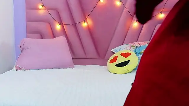 hornybarelylegalgirl online show from 14, 5, 2026