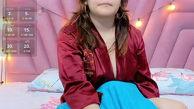 hornybarelylegalgirl online show from 29, 10, 2025