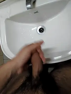 KeepCummingForYou73 online show from 4, 2, 2026