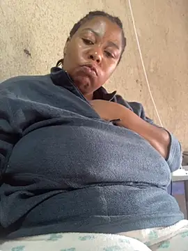 Snapshot of bustyboobs6 chatting on 18, 11, 2025 bustyboobs6 online show from 18, 11, 2025