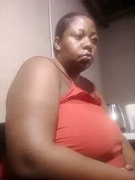 Snapshot of bustyboobs6 chatting on 25, 10, 2025 bustyboobs6 online show from 25, 10, 2025