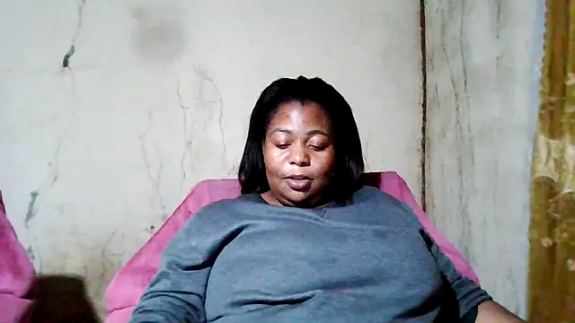 Snapshot of bustyboobs6 chatting on 30, 9, 2025 bustyboobs6 online show from 30, 9, 2025