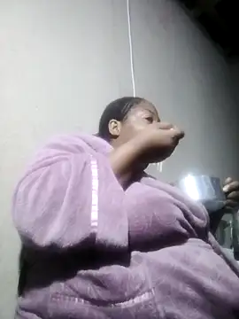 Snapshot of bustyboobs6 chatting on 21, 10, 2025 bustyboobs6 online show from 21, 10, 2025