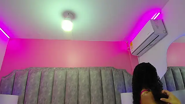 CoralHarmon online show from 5, 2, 2025