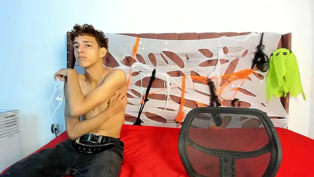 smiths couple online show from 23, 10, 2025