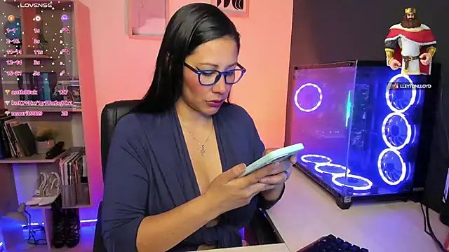 Snapshot of Sue_Wolls chatting on 21, 2, 2025 Sue Wolls online show from 21, 2, 2025