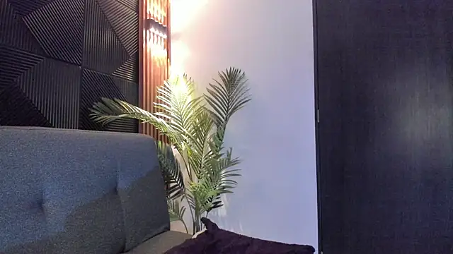 amber kanne online show from 7, 12, 2024