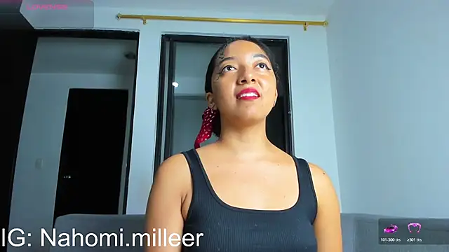 NAHOMI MILLER online show from 30, 10, 2025