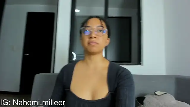 NAHOMI MILLER online show from 18, 12, 2025