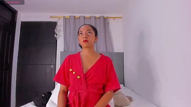 NAHOMI MILLER online show from 26, 2, 2025