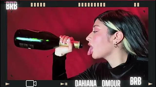 Dahian Dmour online show from 2, 12, 2025