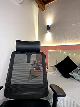 AniiRose online show from 15, 11, 2025