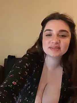 Snapshot of Dreamy_Kitty chatting on 17, 2, 2025 Dreamy Kitty online show from 17, 2, 2025