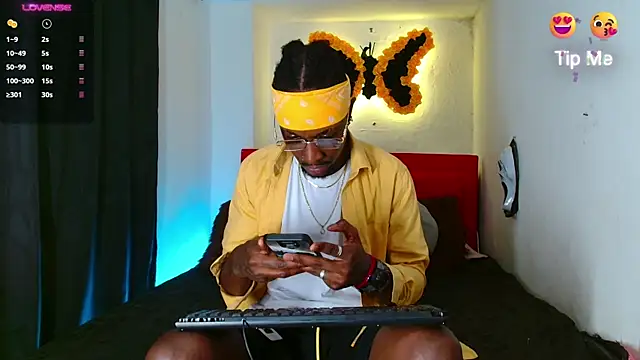 Aroonpapisex online show from 10, 4, 2026