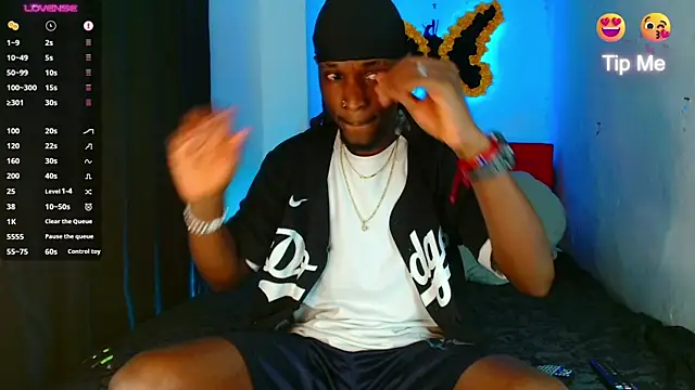 Aroonpapisex online show from 9, 4, 2026