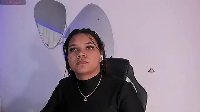 Carolina Evanss online show from 31, 10, 2025