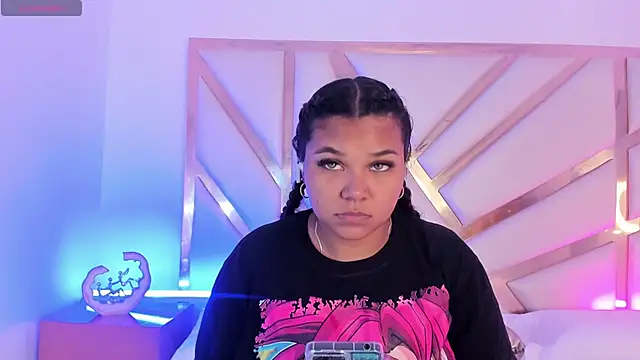 Carolina Evanss online show from 9, 10, 2025